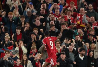 Isak estreia pelo Liverpool - Liverpool