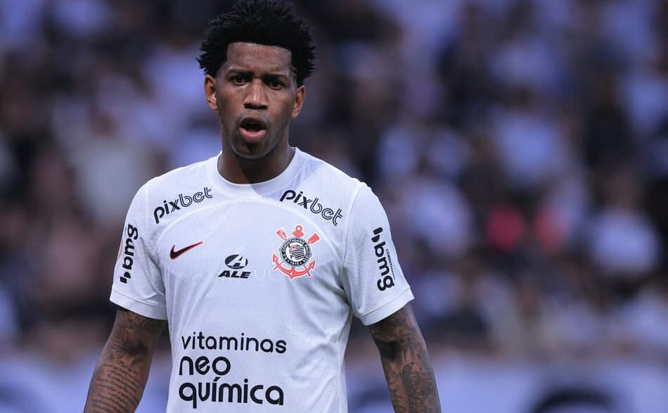Gil disputou mais de 400 jogos pelo Corinthians (Foto: Ettore Chiereguini/AGIF)