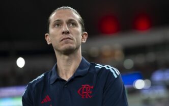 Filipe Luis, técnico do Flamengo, durante partida contra o Botafogo-PB no Maracanã pela Copa Do Brasil 2025 (Foto: Jorge Rodrigues/AGIF)
