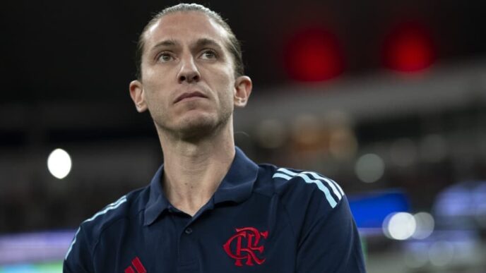 Filipe Luis, técnico do Flamengo, durante partida contra o Botafogo-PB no Maracanã pela Copa Do Brasil 2025 (Foto: Jorge Rodrigues/AGIF)