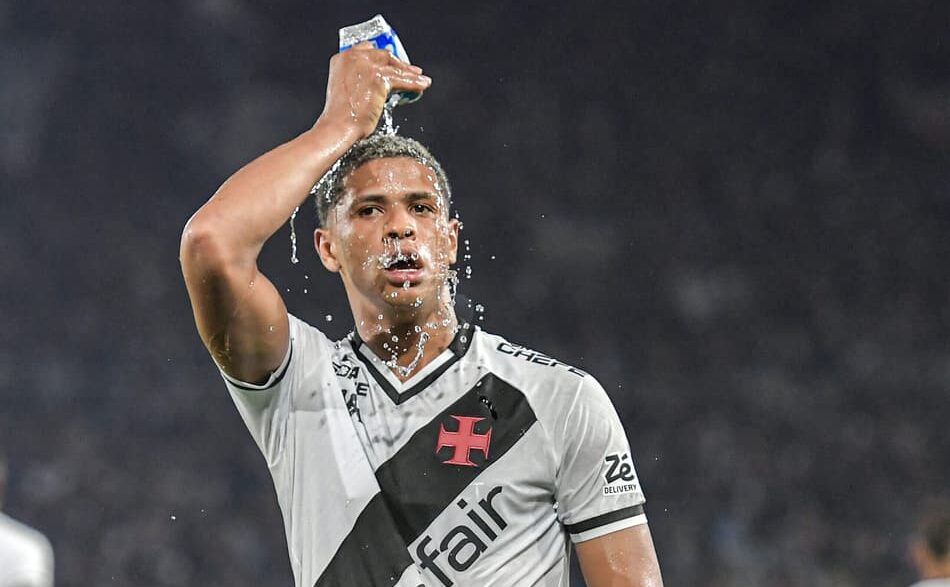 Barros na partida entre Vasco e Flamengo