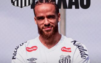 Jogador foi anunciado oficialmente pelo Santos (Foto: Divulgação)