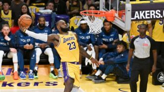 LeBron James e seu filho Bronny James em evento da NBA