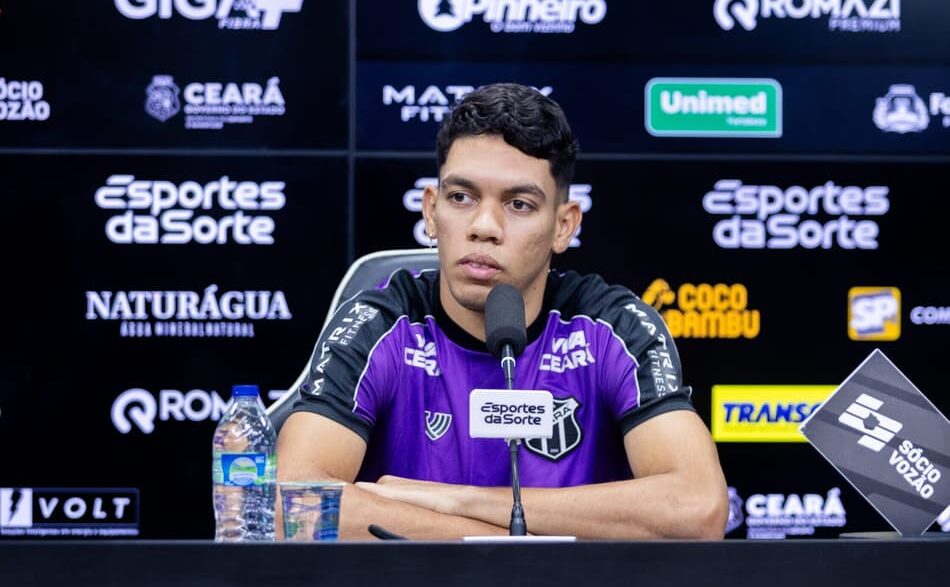 Paulo Baya, atacante do Ceará (Foto: Felipe Santos/Ceará SC)