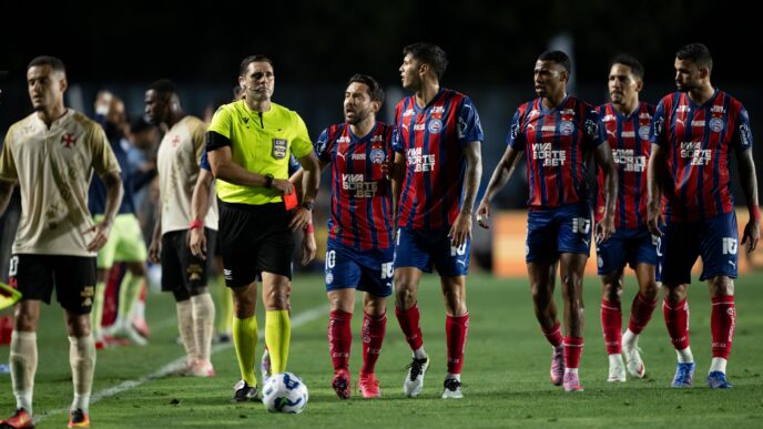Arbitragem polêmica em Vasco x Bahia - Bahia