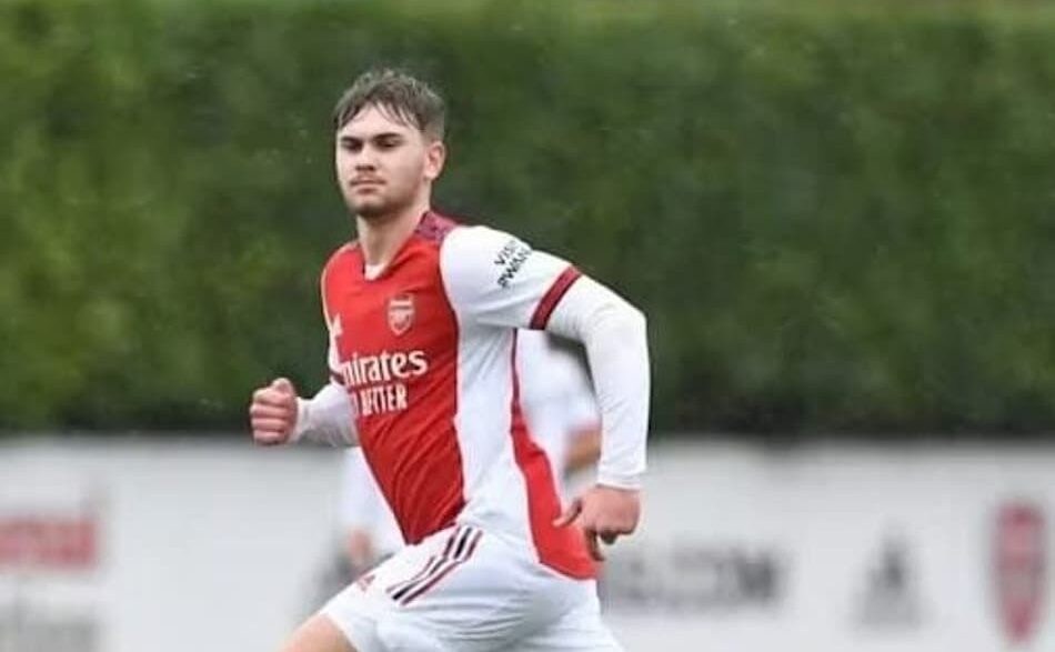 Billy Vigar foi revelado pelo Arsenal (Foto: Reprodução)