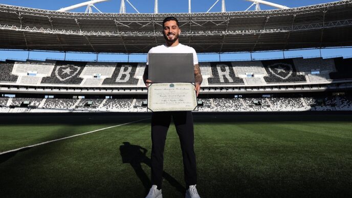 Alex Telles cidadão honorário Rio — foto ilustrativa