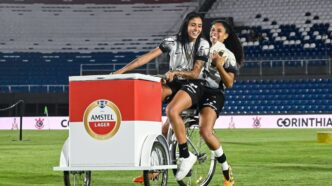 Logomarca da Amstel em destaque, patrocinadora da Libertadores Feminina.