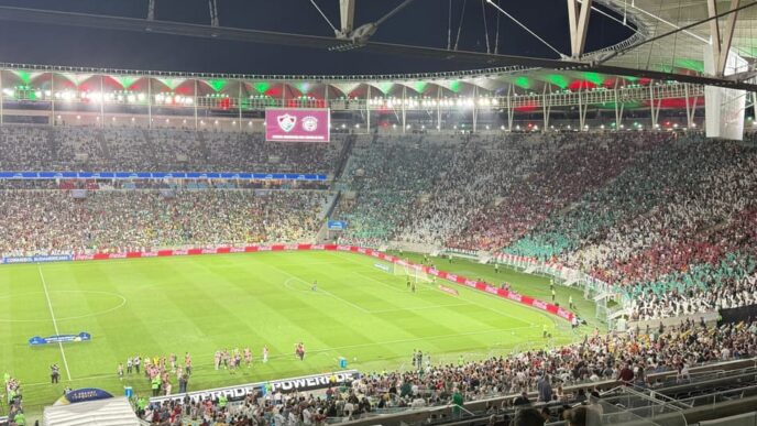 Maracanã recebe Fluminense x Lanús pela Sul-Americana (Foto: Pedro Brandão / Lance!)