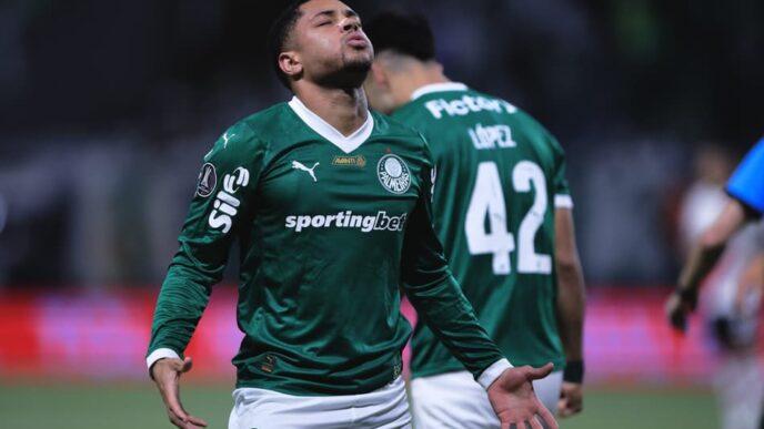 vitor roque palmeiras