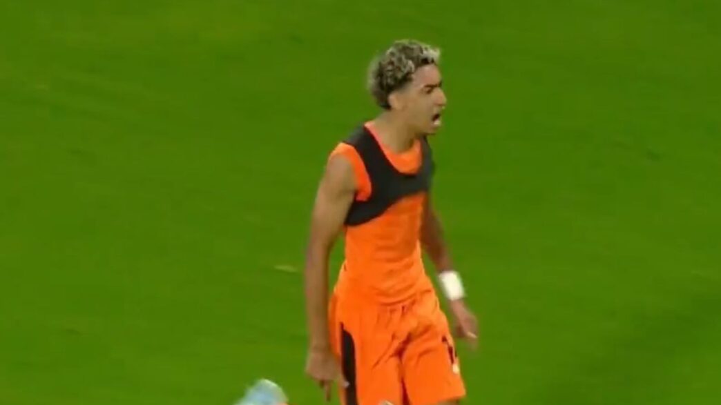 Isaque gol Shakhtar Donetsk - Shakhtar Donetsk