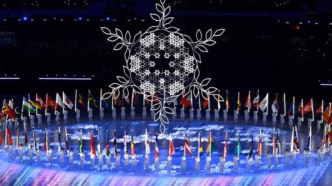 Jogos Olímpicos e Paralímpicos de Inverno em destaque, com foco no evento de Milano-Cortina 2026.