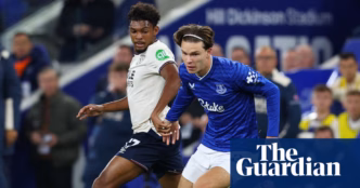 Tyler Dibling e Jack Grealish — foto ilustrativa