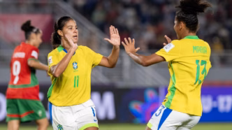 Giovanna Waksman comemora gol do Brasil contra Marrocos no Mundial Feminino Sub-17