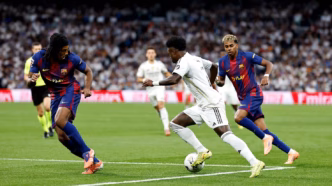 VAR em El Clásico — foto ilustrativa