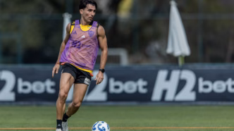 Júnior Alonso retorna ao Atlético-MG para jogo contra o Corinthians.