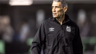 Santos pronto para o clássico contra o Corinthians na Vila Belmiro.