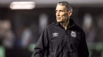 Juan Pablo Vojvoda, técnico do Santos, reencontra o Ceará.
