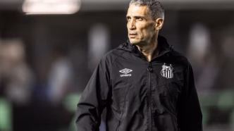 Juan Pablo Vojvoda, técnico do Santos, em coletiva após a partida contra o Grêmio.