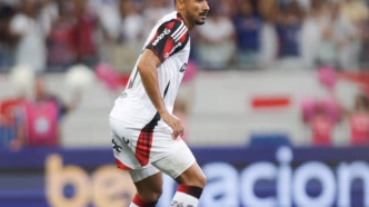 Danilo se desculpa expulsão Flamengo — foto ilustrativa