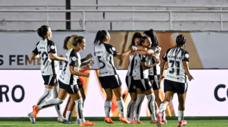 Corinthians comemora classificação para a final da Libertadores Feminina.