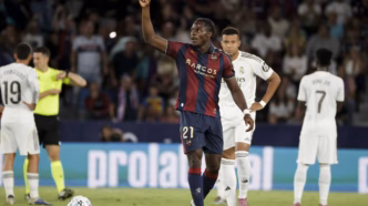 Levante treina com Etta Eyong e Arriaga — foto ilustrativa