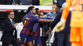 Expulsão de Lunin no Clássico — foto ilustrativa