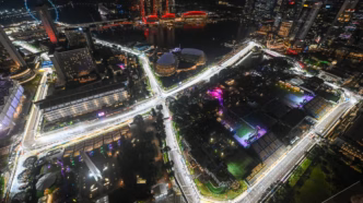 Vista panorâmica do circuito de rua de Marina Bay durante o GP de Singapura de F1.