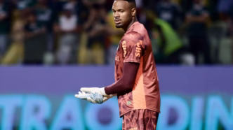 Carlos Miguel, goleiro do Palmeiras, em ação no Allianz Parque.