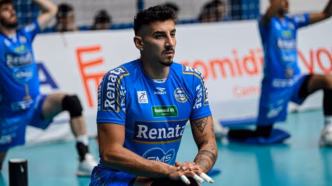 Argentino Bruno Lima em ação pelo Vôlei Renata Campinas