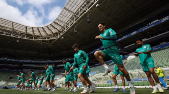 Jogadores do Palmeiras em treinamento no Allianz Parque.