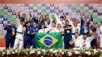 Equipe mista de Judô do Brasil comemora bronze no Mundial Júnior