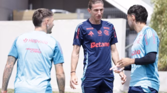 Jogadores do Flamengo em treino para a partida contra o Bahia.