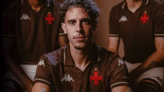 Novo uniforme marrom do Vasco da Gama, inspirado em conquistas históricas.