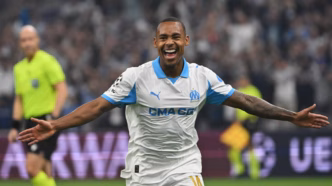 Igor Paixão comemorando gol pelo Olympique de Marseille