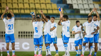 Time do Londrina em campo pela Série C buscando o acesso
