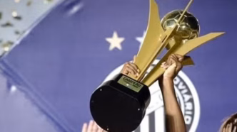 Troféu do Campeonato Paranaense em Ponta Grossa.