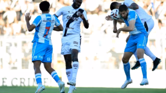 Ponte Preta e Londrina se enfrentam em campo pela final da Série C.