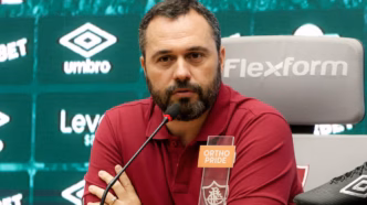 Presidente do Fluminense, Mário Bittencourt, em coletiva sobre plano financeiro.