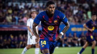 Marcus Rashford em ação pelo Barcelona, criticado por ex-ídolo do Manchester United.