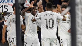 Vini Jr. comemora gol do Real Madrid em partida de LaLiga.