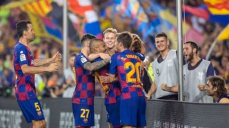 Rafinha Alcântara comemora gol pelo Barcelona