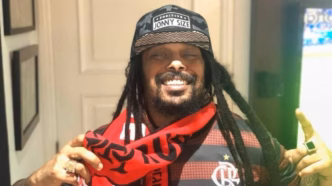 Marcelo Falcão, vocalista do Rappa e torcedor do Flamengo, em foto de reprodução.