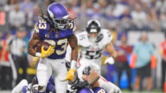 Aaron Jones em ação pelo Minnesota Vikings.