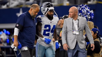 Jaydon Blue, running back novato do Dallas Cowboys, preparado para o jogo.