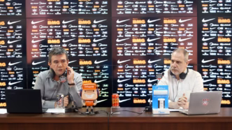 Andrés Sanchez e Roberto Gavioli, ex-presidente e gestor financeiro do Corinthians, em entrevista coletiva.