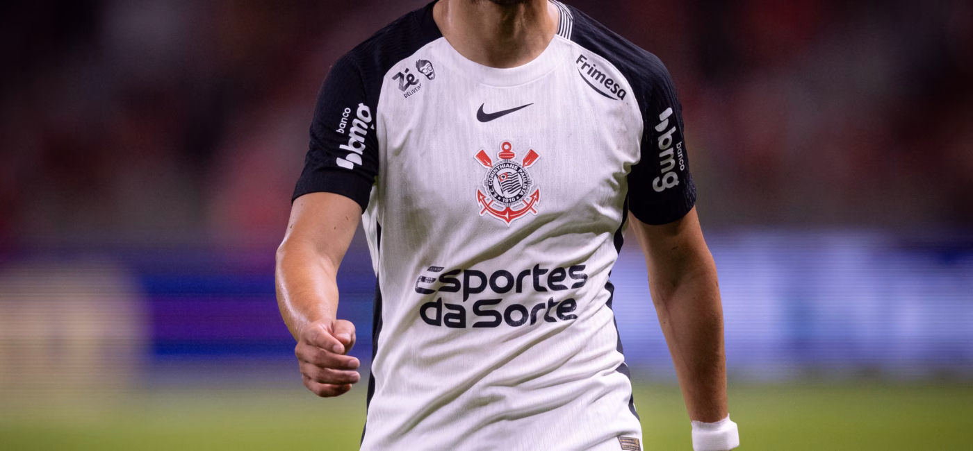 Ángel Romero em ação pelo Corinthians em partida do Campeonato Brasileiro.