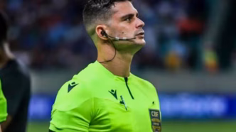 Fernando Mendes de Salles Nascimento Filho, árbitro estreante na Série A, em destaque.