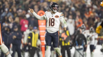 Caleb Williams, quarterback do Chicago Bears, em ação.
