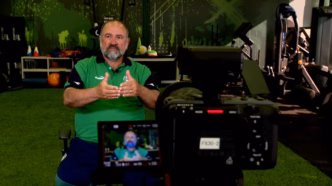 PC de Oliveira, técnico do time sub-20 do Coritiba, em entrevista.